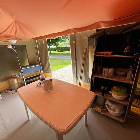 Camping De Montlouis-Sur-Loire Eksteriør bilde